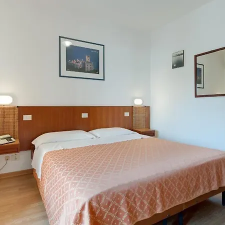 Helvetia Отель 3*